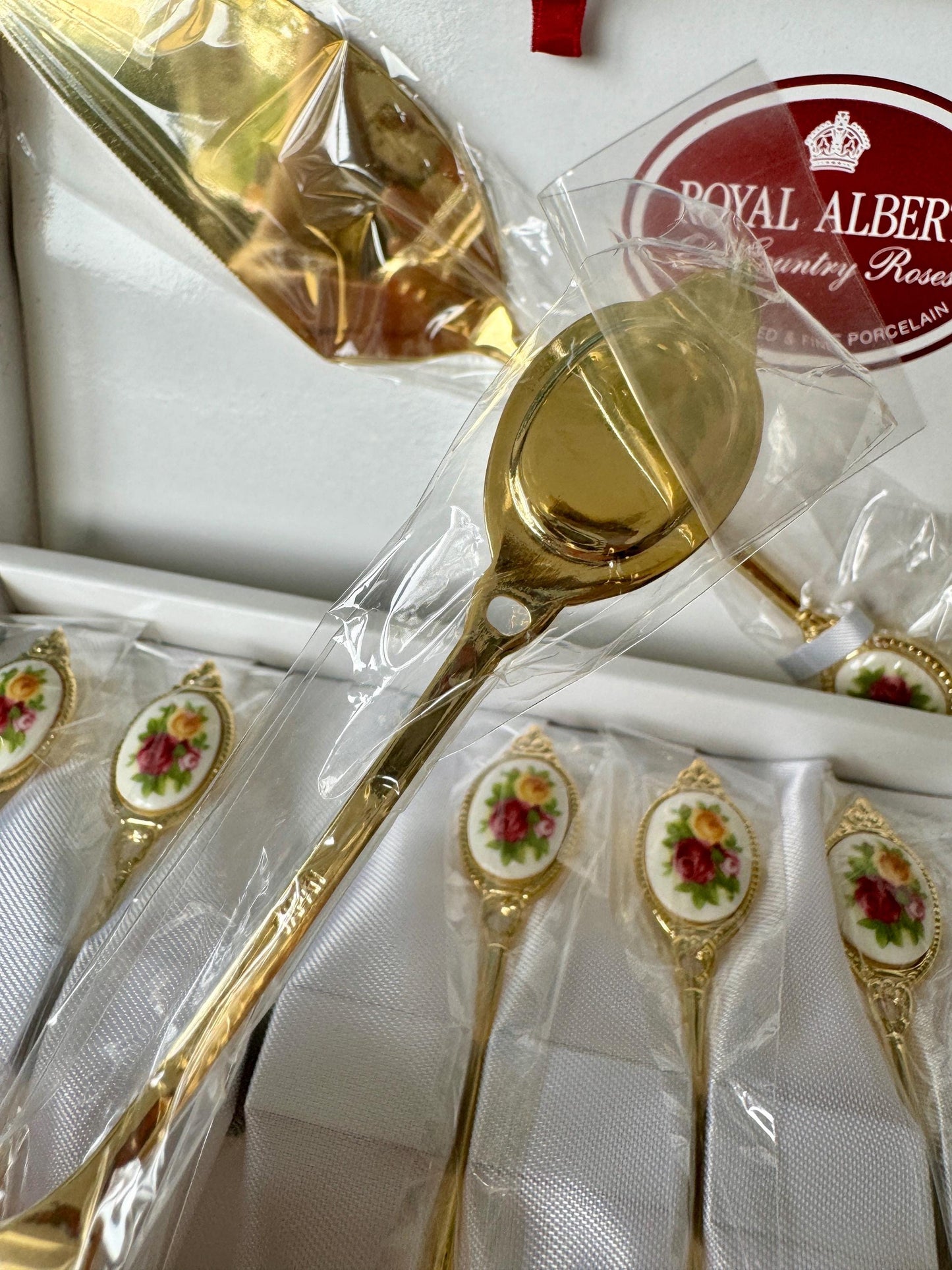 Vintage Hard to Find Collectible 'New' Royal Albert "Old Country Roses" 7 Piece Gold Plated Tea Set, Cake Set, Original Box, Made in Japan