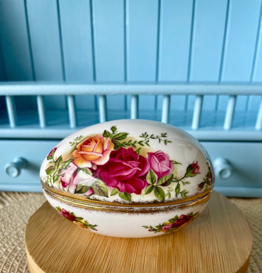 Vintage Royal Albert "Old Country Roses" Trinket Dish Egg Shape, First Edition, Bone China, Previously Loved Vintage, Perfect Gift, England