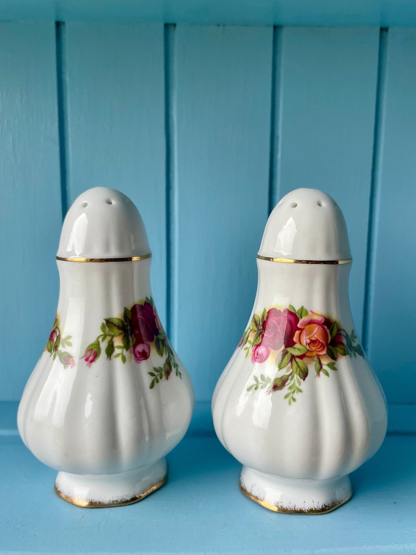 Vintage 1960's Royal Albert "Old Country Roses" Salt & Pepper Shakers, Fine Bone China, Previously Loved Vintage, Perfect For Collectors