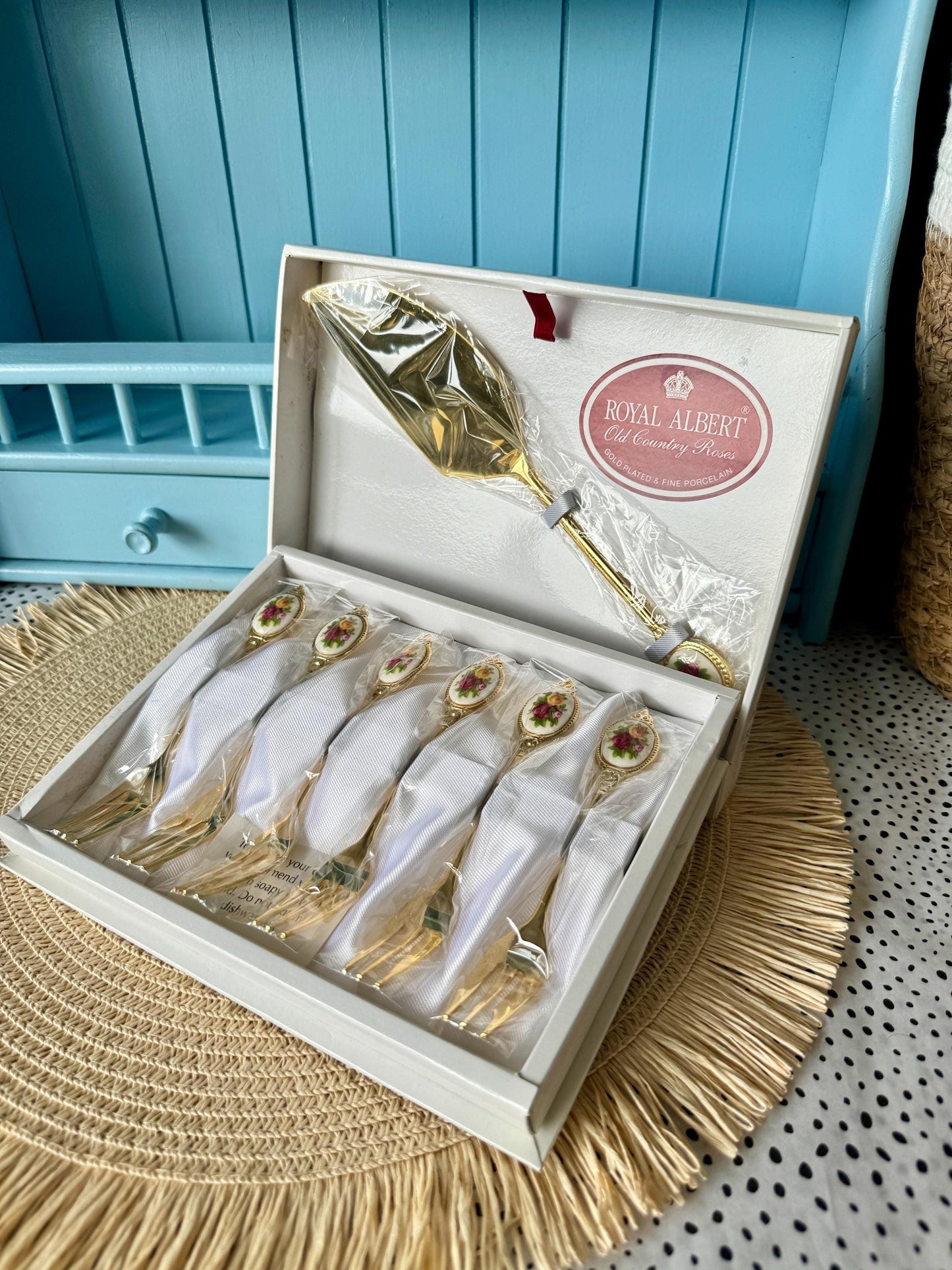 Vintage Hard to Find Collectible 'New' Royal Albert "Old Country Roses" 7 Piece Gold Plated Tea Set, Cake Set, Original Box, Made in Japan