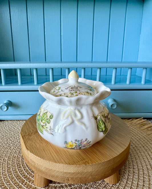 Vintage Royal Doulton "Brambly Hedge"  Spring Dorothy Jar, Trinket Jar, Dorothy Gale, Bone China, Beautiful Spring and Yellow Decor, England