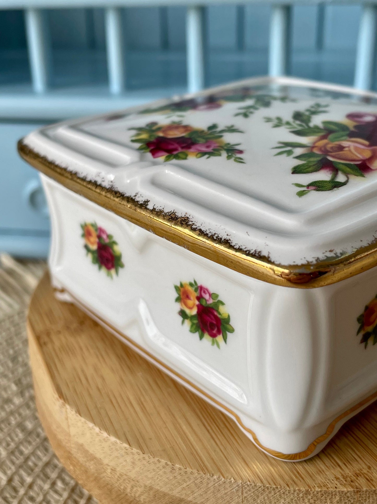 Vintage Royal Albert "Old Country Roses" Trinket Dish With Lid, First Edition, Fine Bone China, Previously Loved Vintage, Perfect Gift Mom