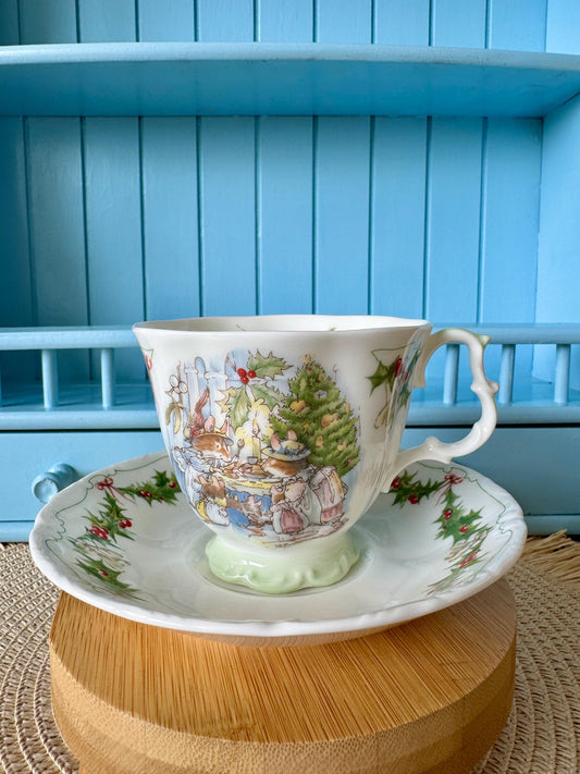 Vintage Royal Doulton "Brambly Hedge"  Merry Midwinter Teacup, Pastel Green, Jill Barklem, Bone China, Pretty Cottage & Mice Decor, England
