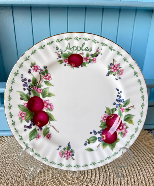 Vintage Royal Albert "Covent Garden" Lunch Plates in Grapefruit, Gooseberries, Damsons, Apples, Breakfast Plate 20,5cm, Bone China, England
