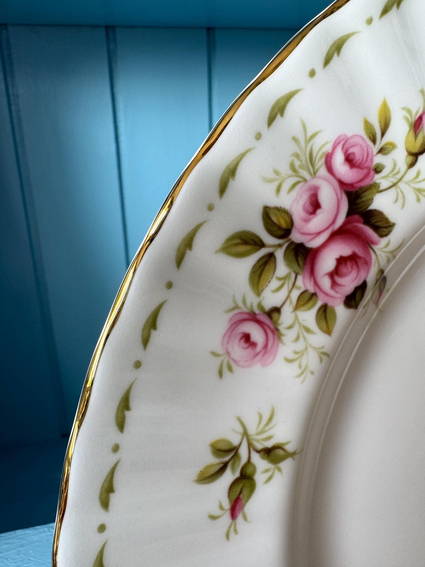 Royal Albert "Flower of the Month" June, Vintage 1-Tier Cake Stand, Bone China, 27 cm, Roses Pattern, For High Tea, Gift, Golden Handle, UK