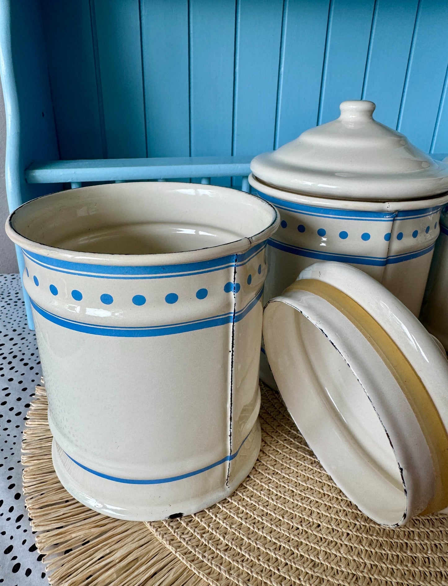 Rare Vintage Hard to Find and Very Collectible Dutch Enamel Canisters Set – Koffie Suiker Thee – 1960s Retro Storage Jars, Baby Blue & White