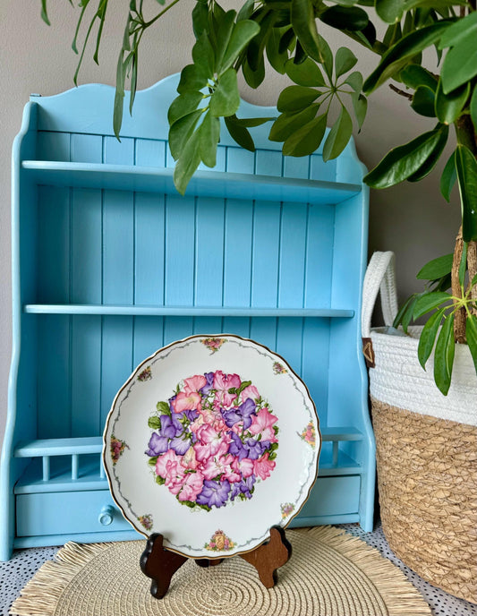 Vintage Royal Albert Vintage 1990's Bone China Sweet Peas Design 22CM Plate, Queen Mother's Favourite Flowers, Sarah Schofield, Made England