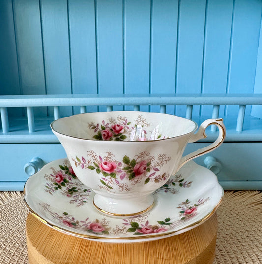 Vintage Royal Albert Lavender Rose Avon Shaped Teacup & Saucer, Bone China, Previously loved, Beautiful Pink Roses Decor, Made in England