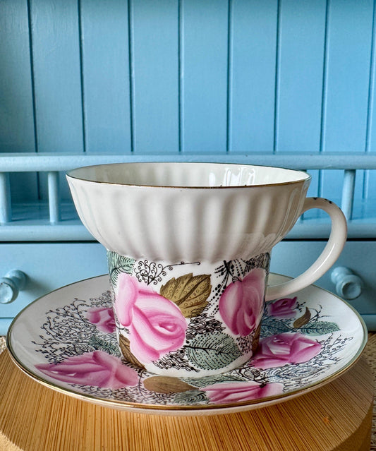 Rare Lomonosov Good Morning Teacup & Saucer | Pink Roses | Wave Model | 1970-1986 | Hand-Painted Bone China | Perfect Gold | Made in Russia