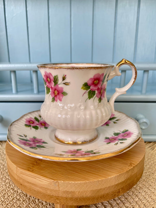 Vintage Elizabethan Fine Bone China Tea Cup and Saucer - Perfect Pink Flowers, Gold Decor, Previously Loved, Antique Tea Cup, High Tea Party
