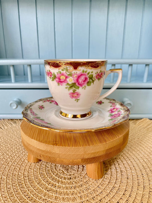 Vintage Heavy Gold Winterling Röslau Bavaria TeaCup & Saucer, Beautiful Gold, Pink and Red Colors, Roses, Collectors Item, Made in Germany