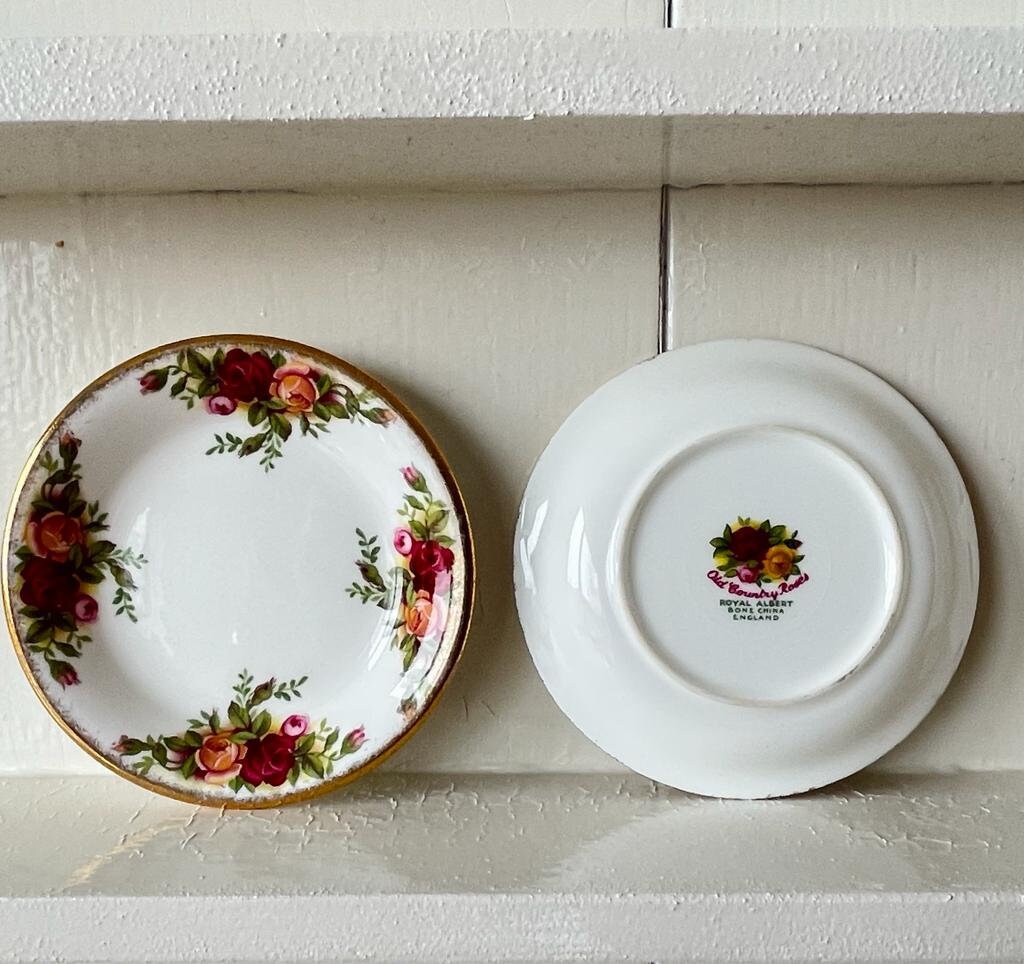 Vintage Royal Albert Old Country Roses Tea Tip
