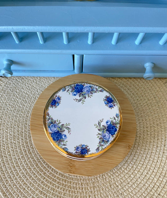 Vintage Royal Albert Moonlight Rose Set of 6 Porcelain Coast