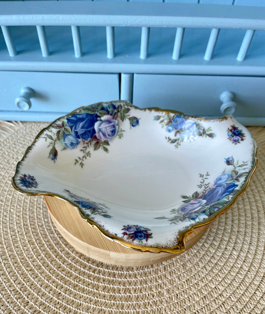 Vintage Royal Albert Moonlight Rose Swirl Shaped Bonbon Trin