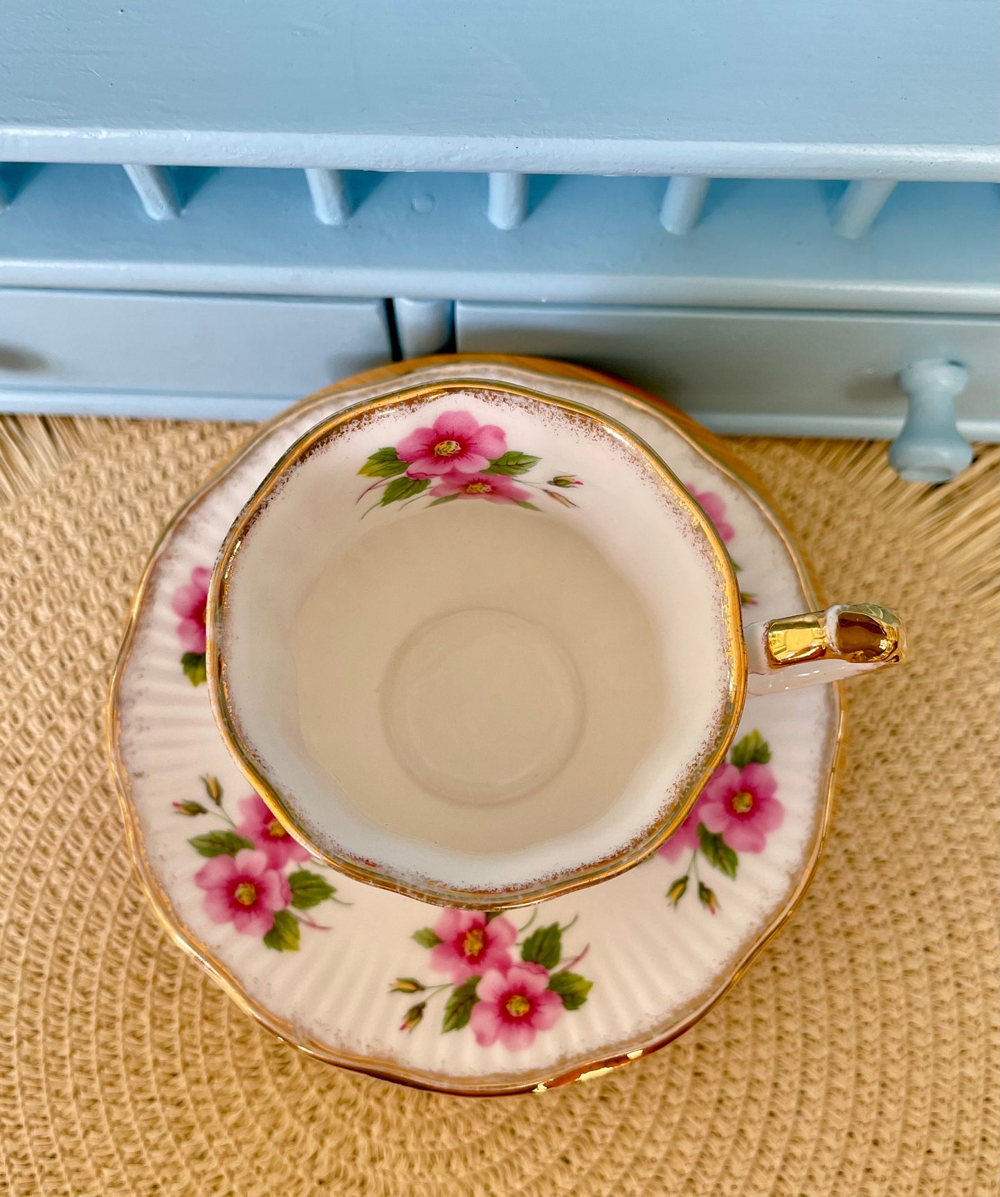Vintage Elizabethan Fine Bone China Tea Cup and Saucer - Per