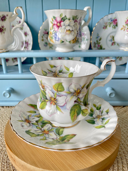 Vintage Royal Albert White Trillium Demitasse CoffeeCup & Sa