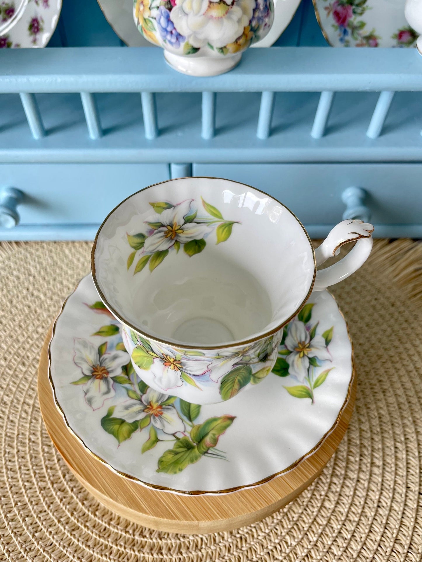 Vintage Royal Albert White Trillium Demitasse CoffeeCup & Sa