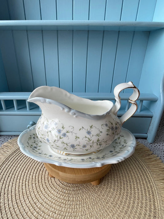 Pretty Vintage Royal Albert "Caroline" Gravy Dish with Tray