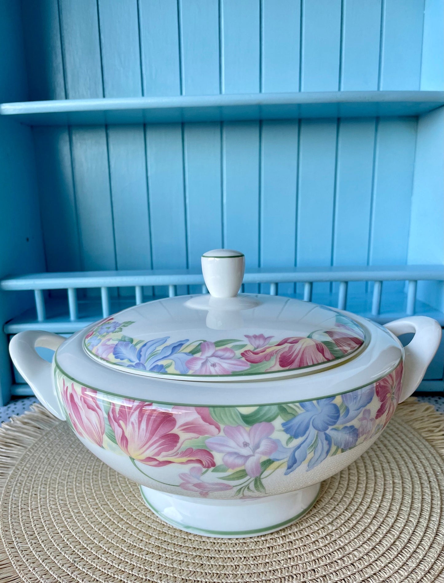 Very Rare Find Royal Albert Fonteijn Covered Dish