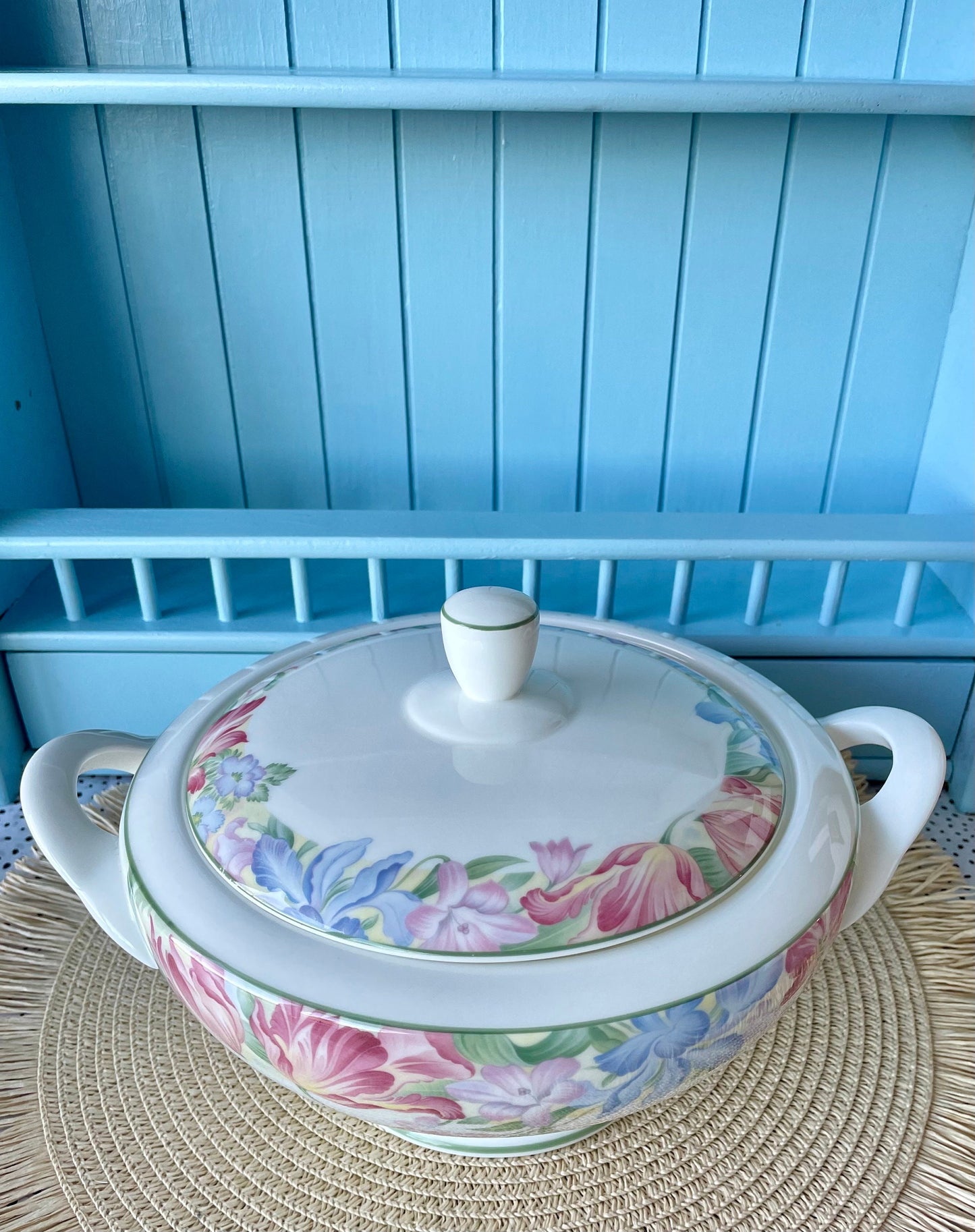 Very Rare Find Royal Albert Fonteijn Covered Dish