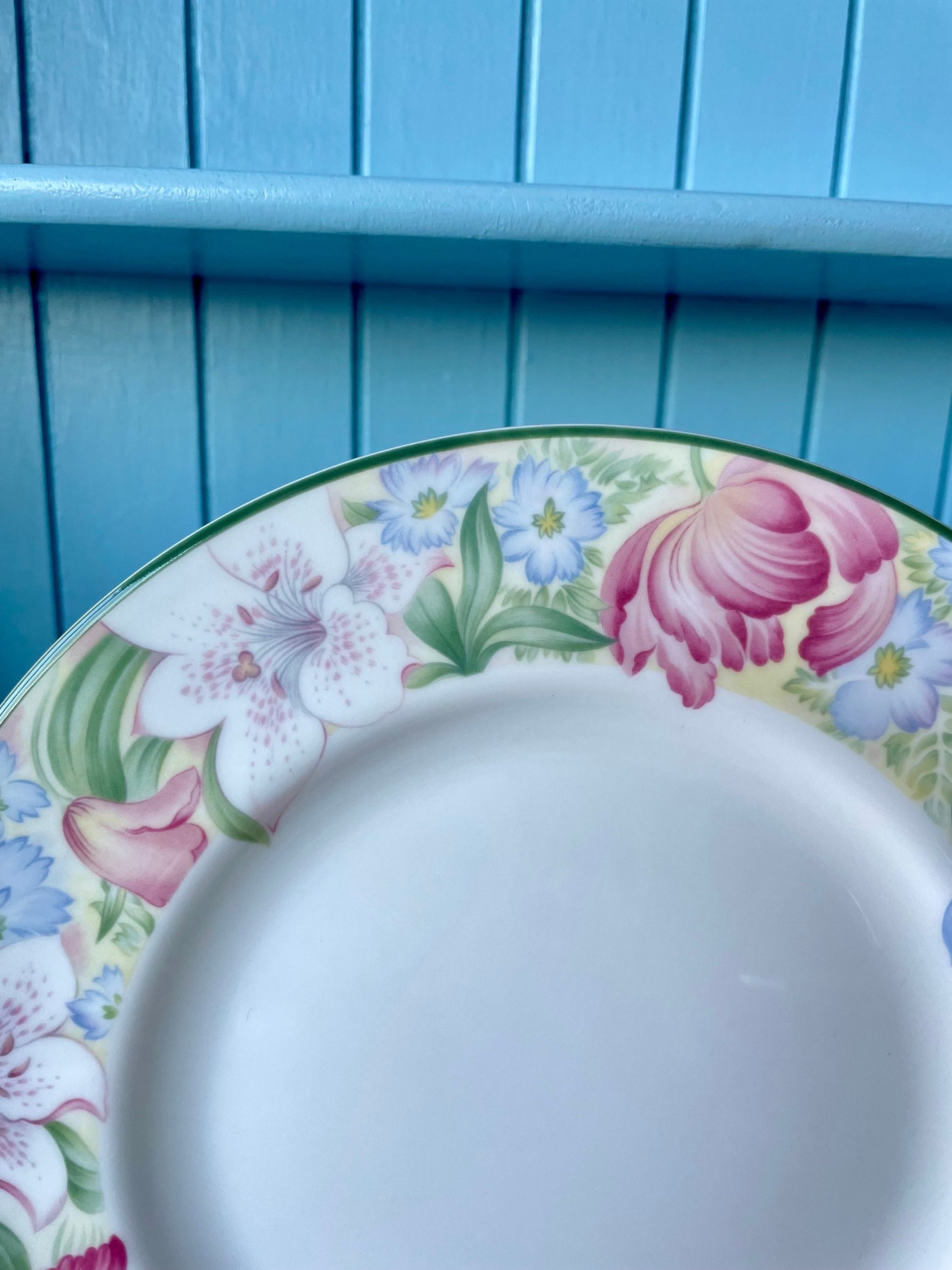 Vintage Royal Albert "Fonteyn" Fine Bone China Different Siz
