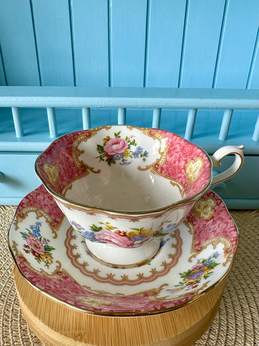 Very Rare Hard To Find "Inside Out" Royal Albert "Lady Carly