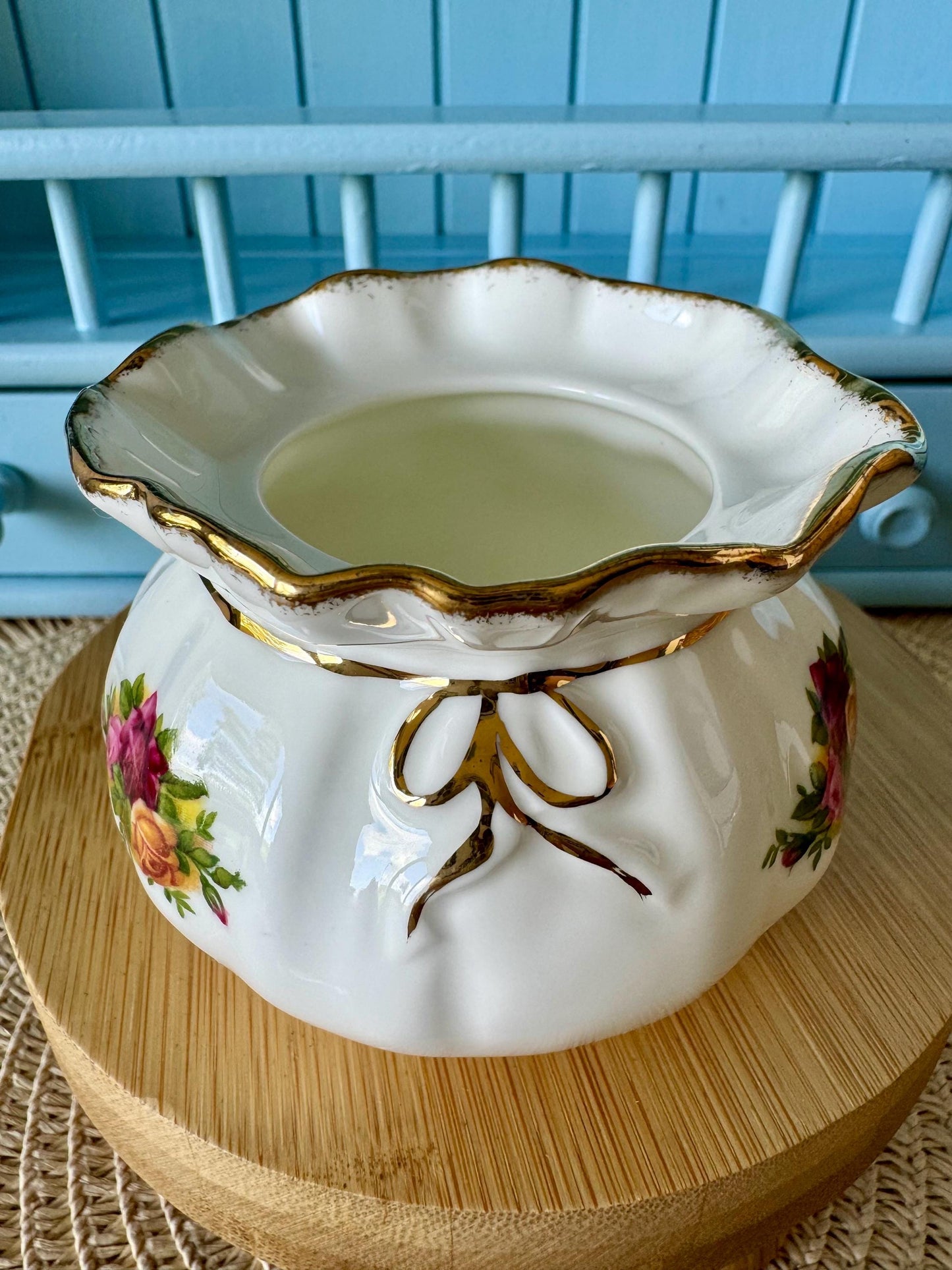 Vintage Royal Albert "Old Country Roses" Dorothy Jar