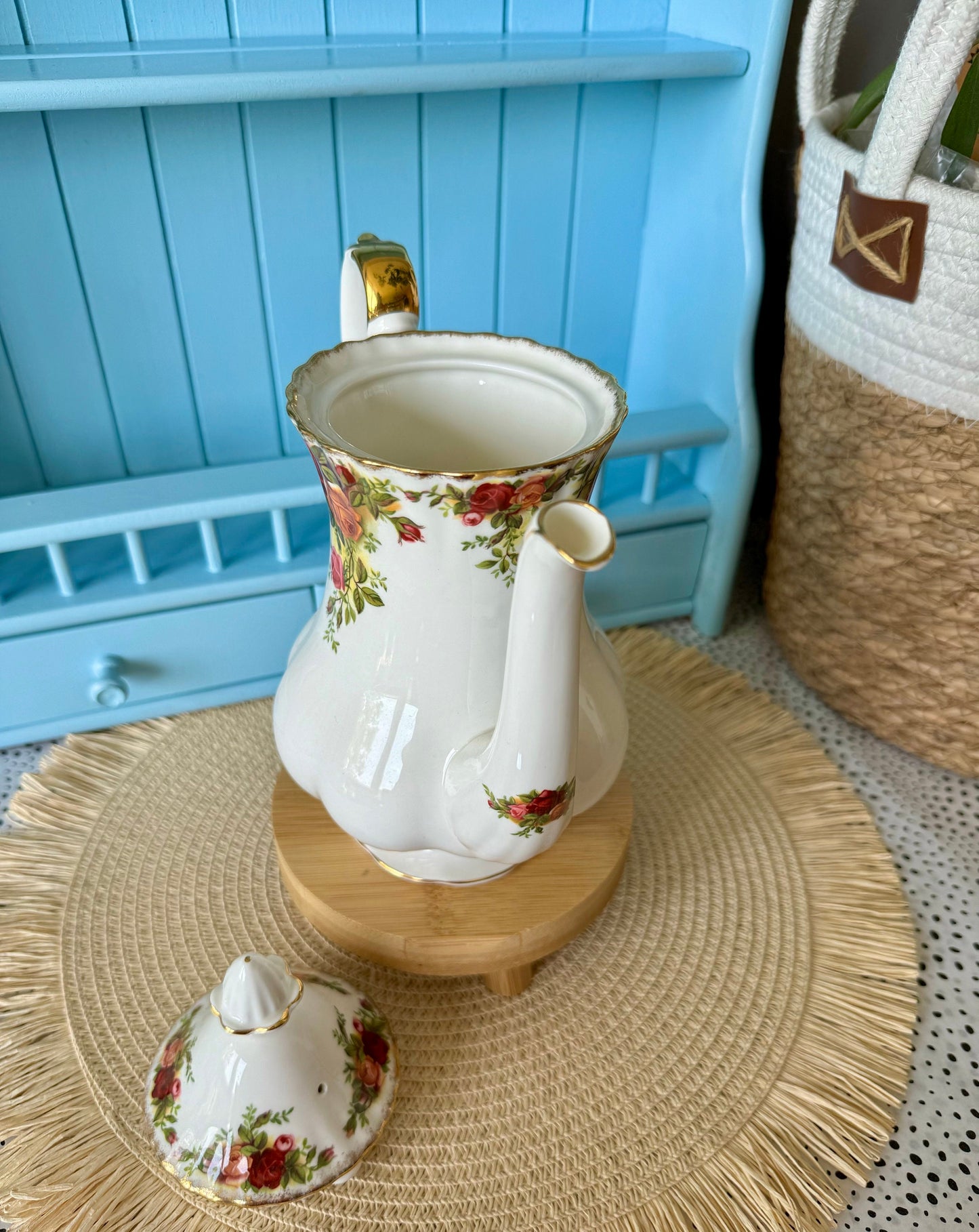 Vintage Royal Albert 'Old Country Roses' Medium Coffee Pot