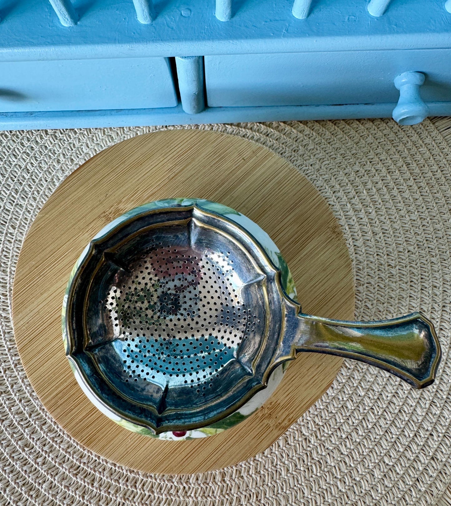 Beautiful Silver Plated Tea Strainer 'Christmas Decor' Previ