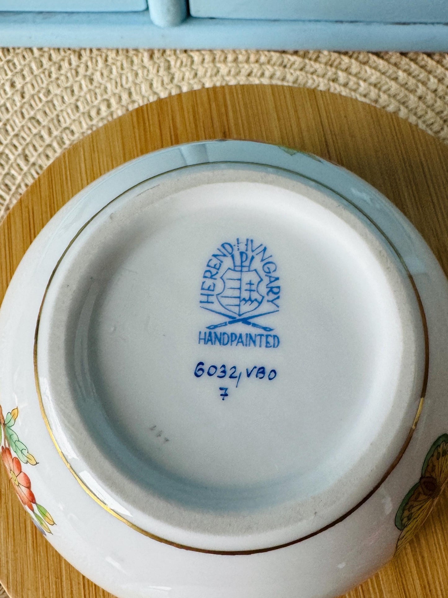 Pretty Vintage Herend Queen Victoria Trinket Dish