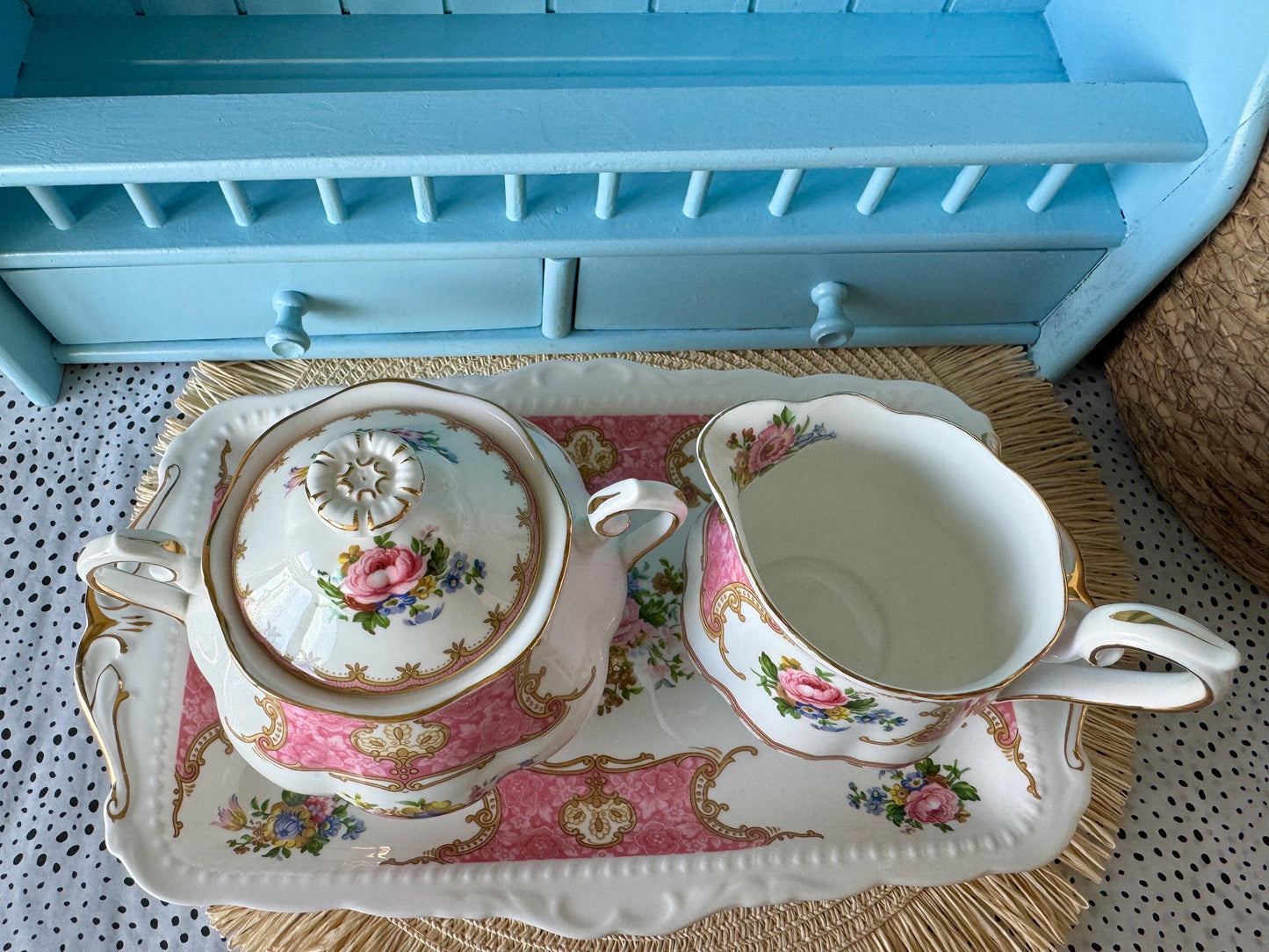 READ DESCRIPTION! Vintage Royal Albert 'Lady Carlyle' Lidded