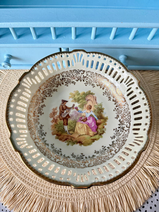 Hard To Find Vintage Bavaria J G & Z German Fragonard Gold L