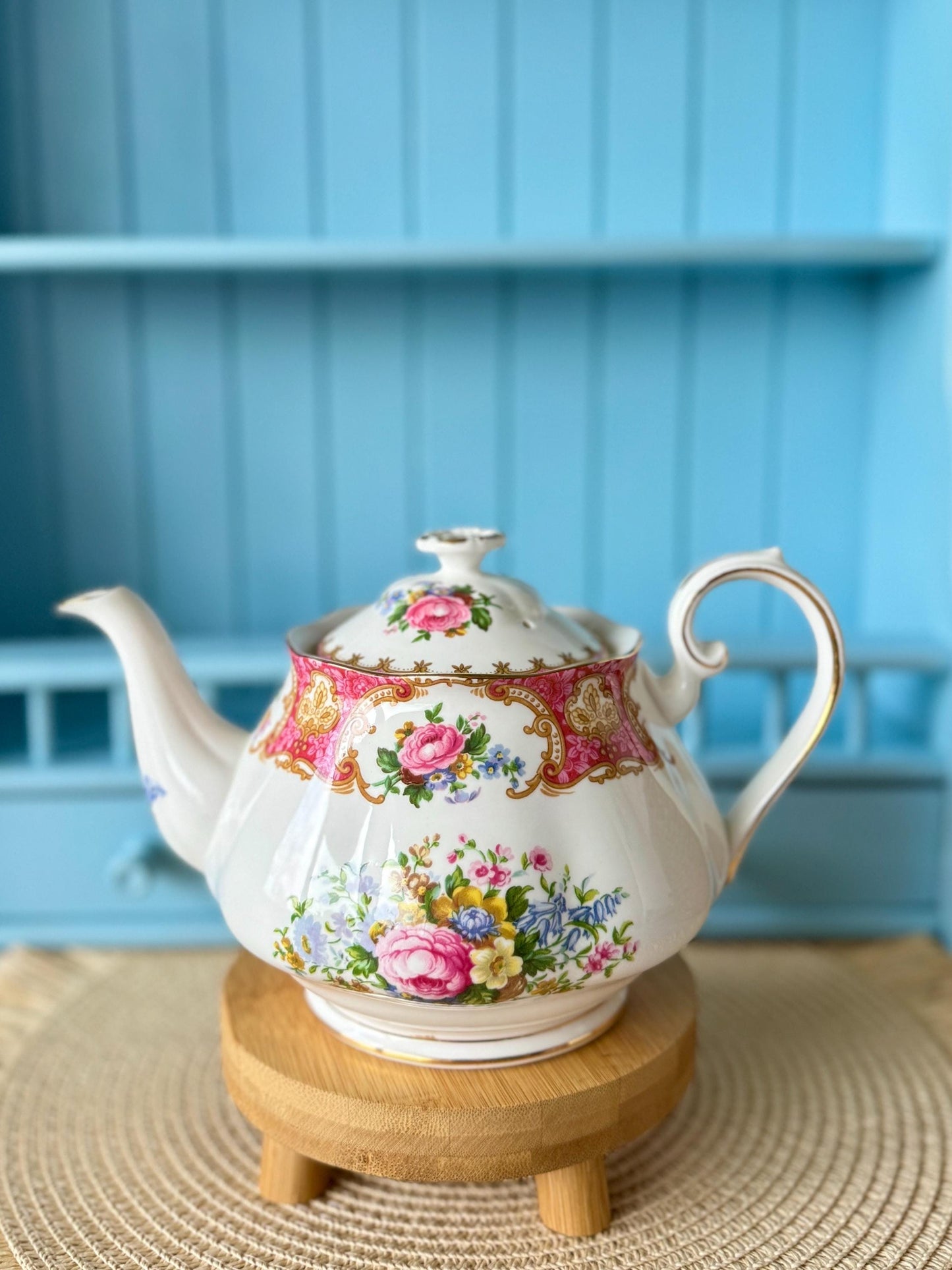 Rare Vintage Royal Albert Lady Carlyle Teapot
