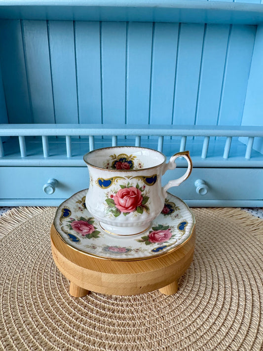 Vintage Queens Teacup and Saucer