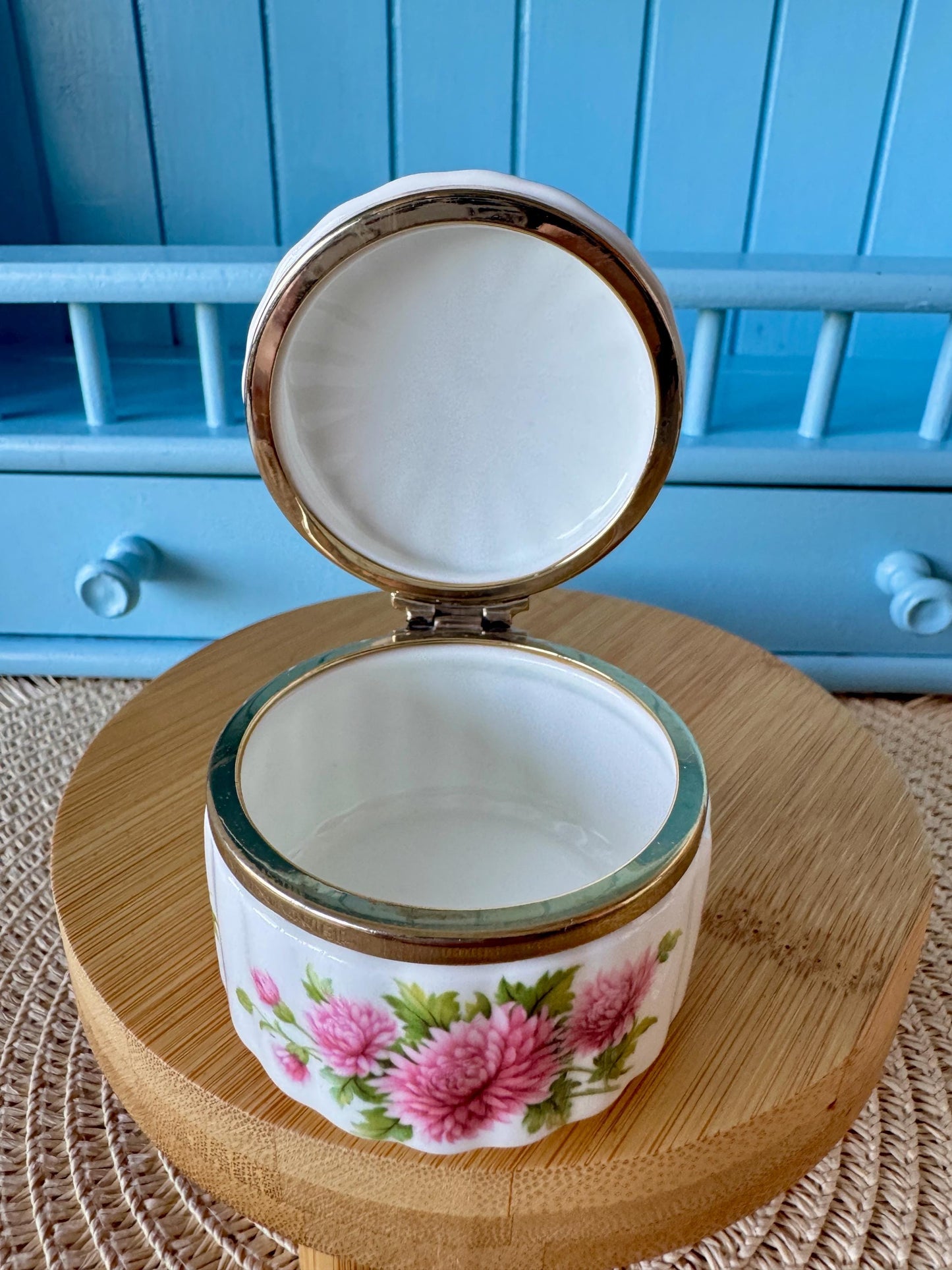 VERY Rare Find Vintage Royal Albert 'Flower of the Month' Li