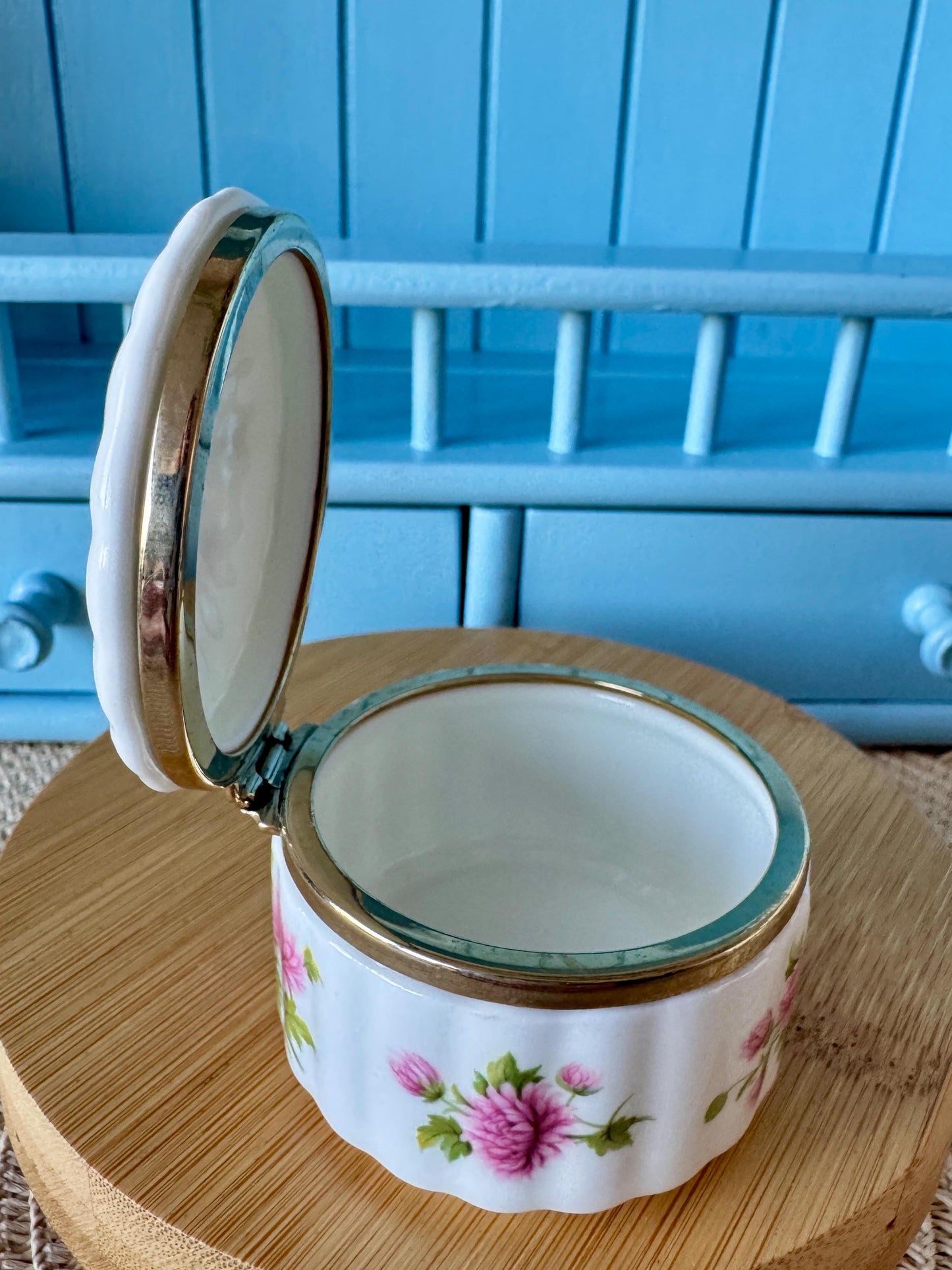 VERY Rare Find Vintage Royal Albert 'Flower of the Month' Li
