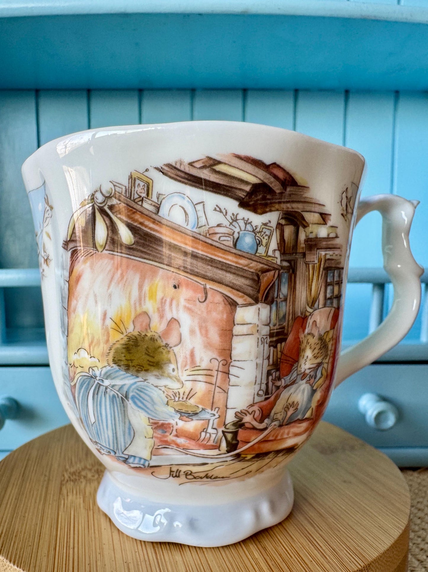 Vintage Royal Doulton "Brambly Hedge"  Winter Mug