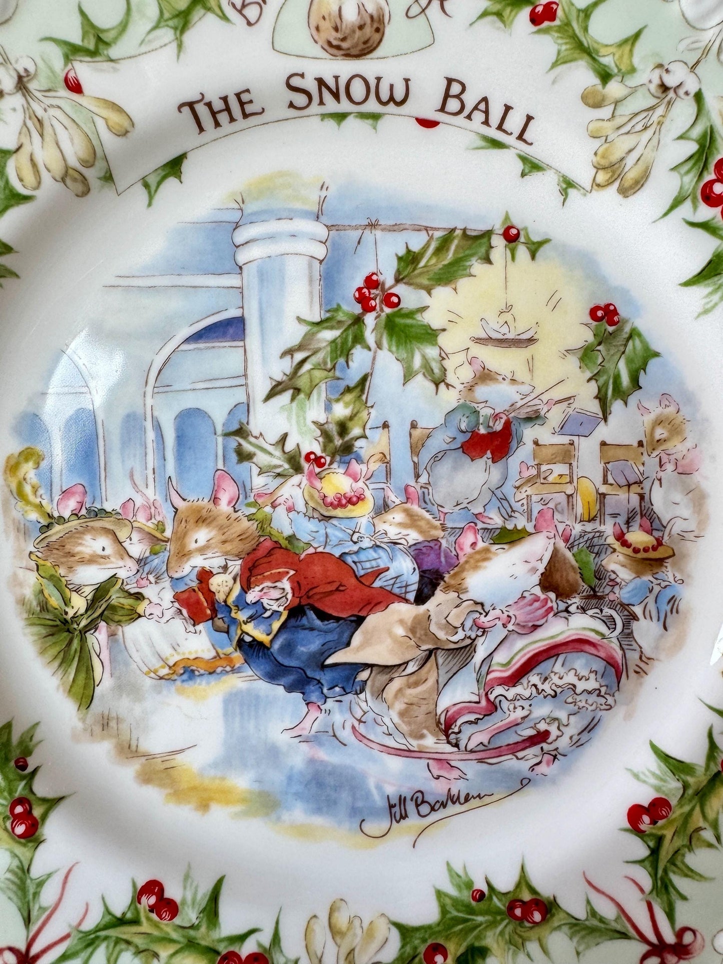 Vintage Royal Doulton "Brambly Hedge" ~ 'The Snow Ball' Plat