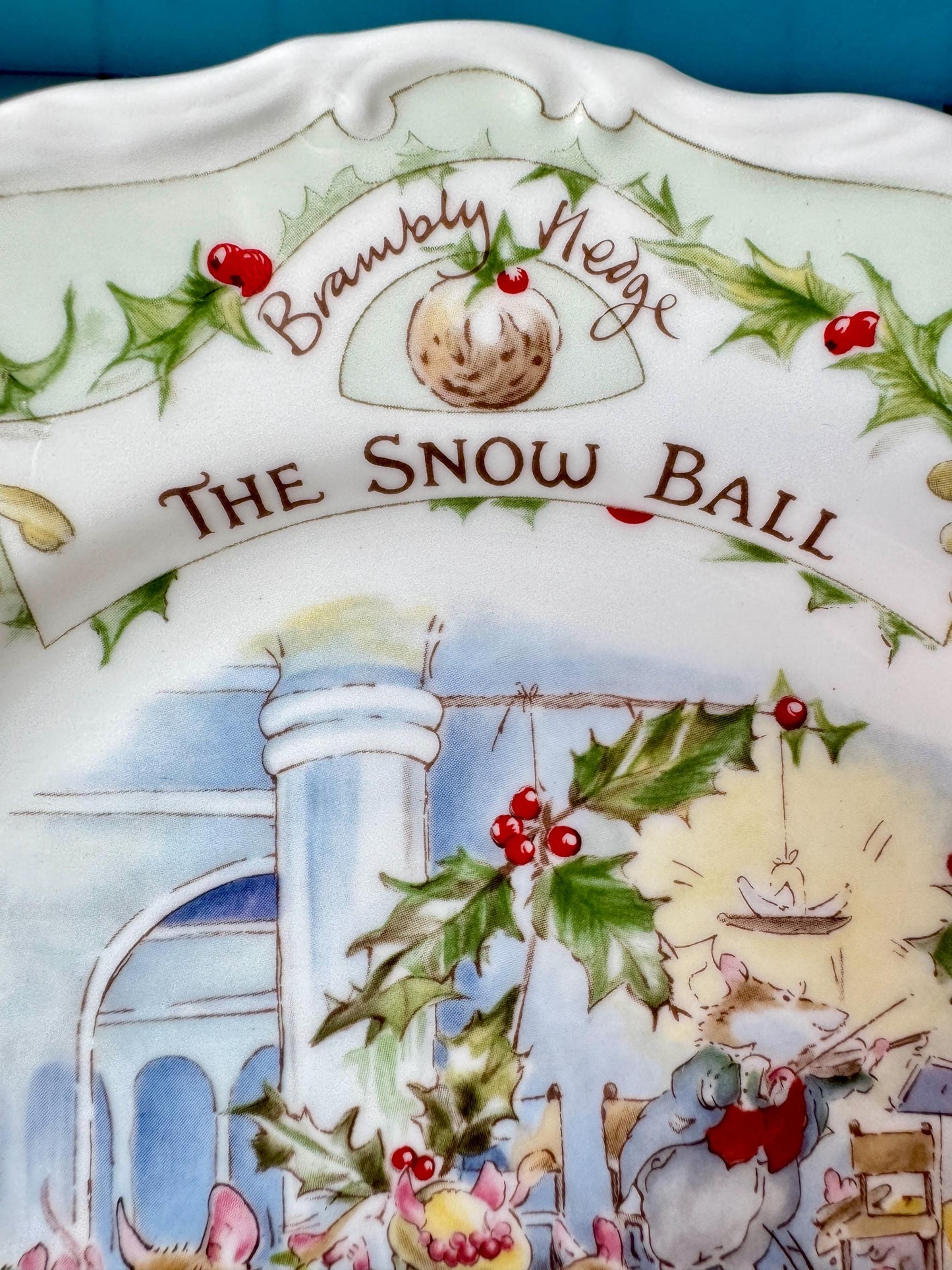 Vintage Royal Doulton "Brambly Hedge" ~ 'The Snow Ball' Plat