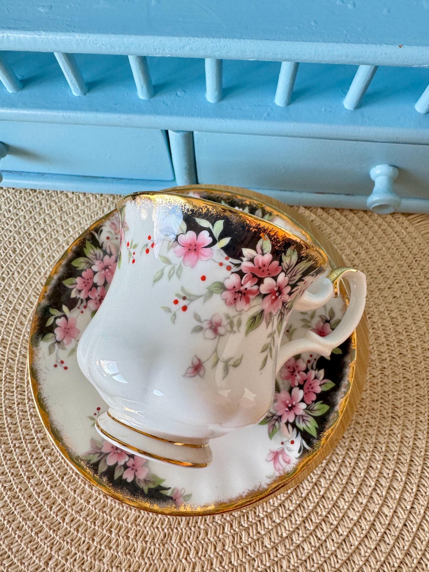 Vintage Royal Albert "Royal Choice Series" Marlborough Coffe