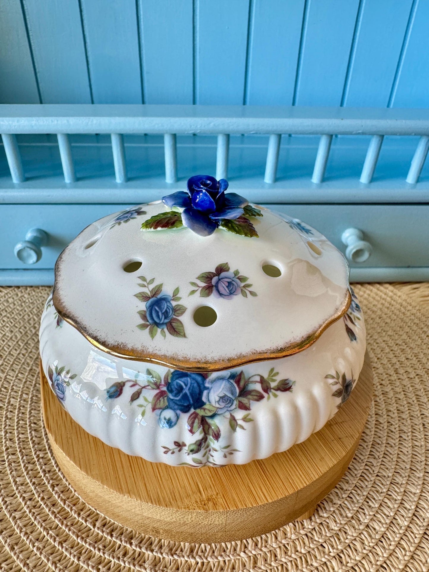 Vintage Royal Albert Moonlight Rose Pot Pourri Dish