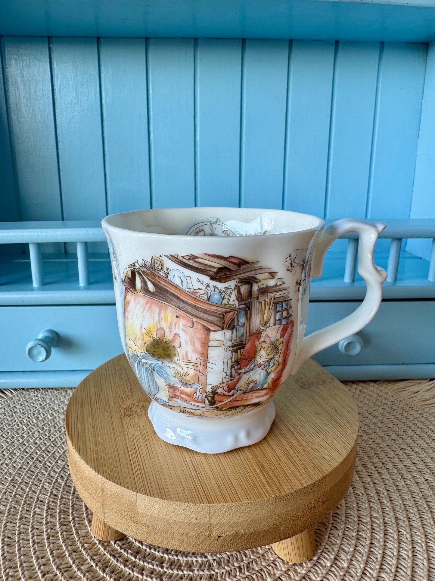 Vintage Royal Doulton "Brambly Hedge"  Winter Mug