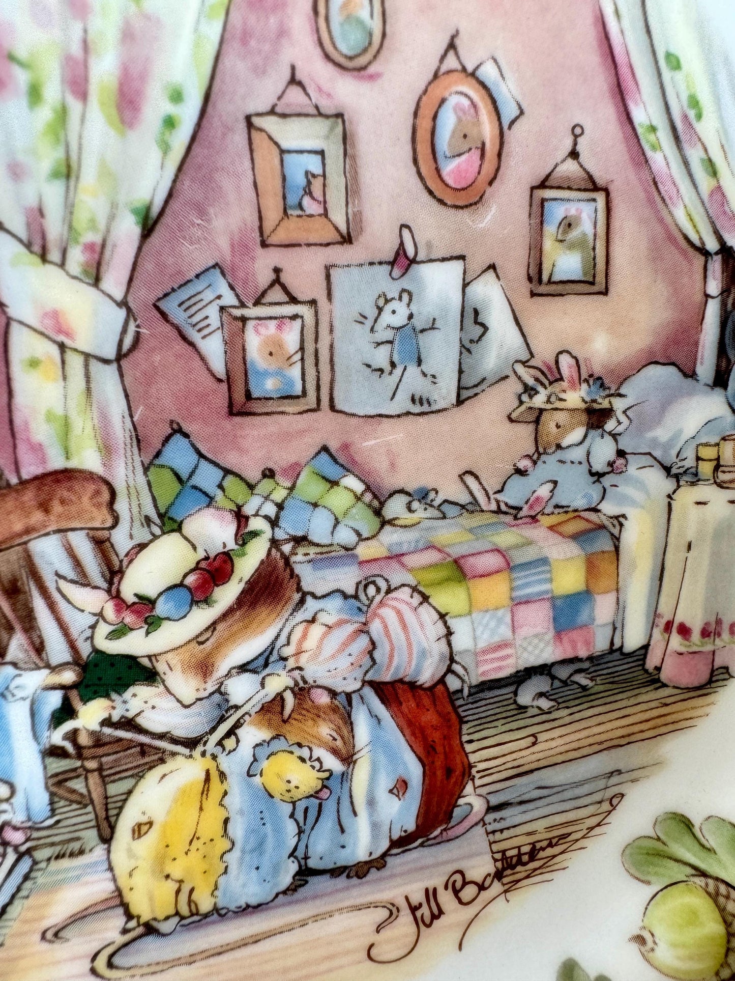 Vintage Royal Doulton "Brambly Hedge" Old Oak Palace Plate