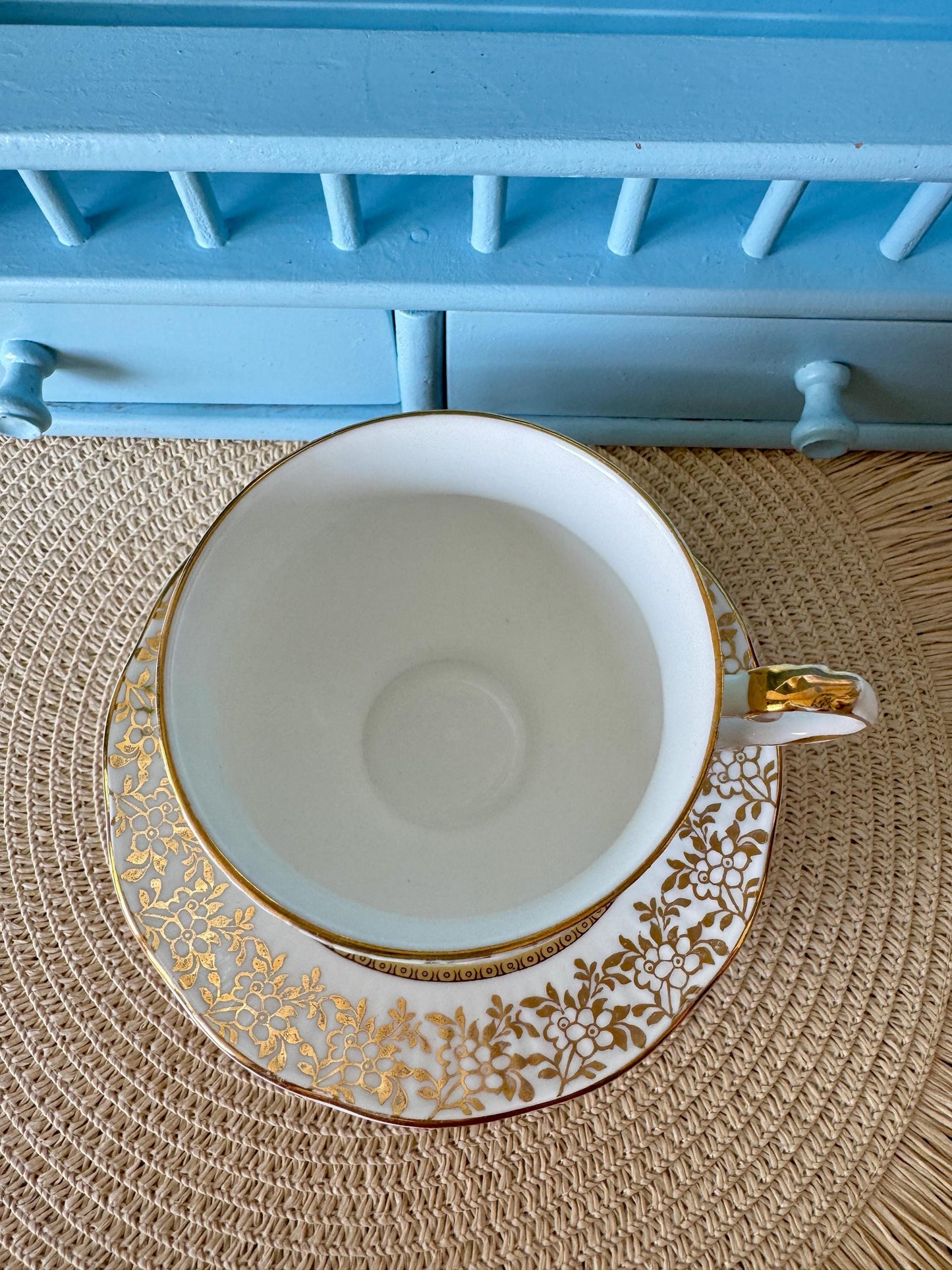 Vintage Elizabethan Fine Bone China Tea Cup and Saucer - Gre