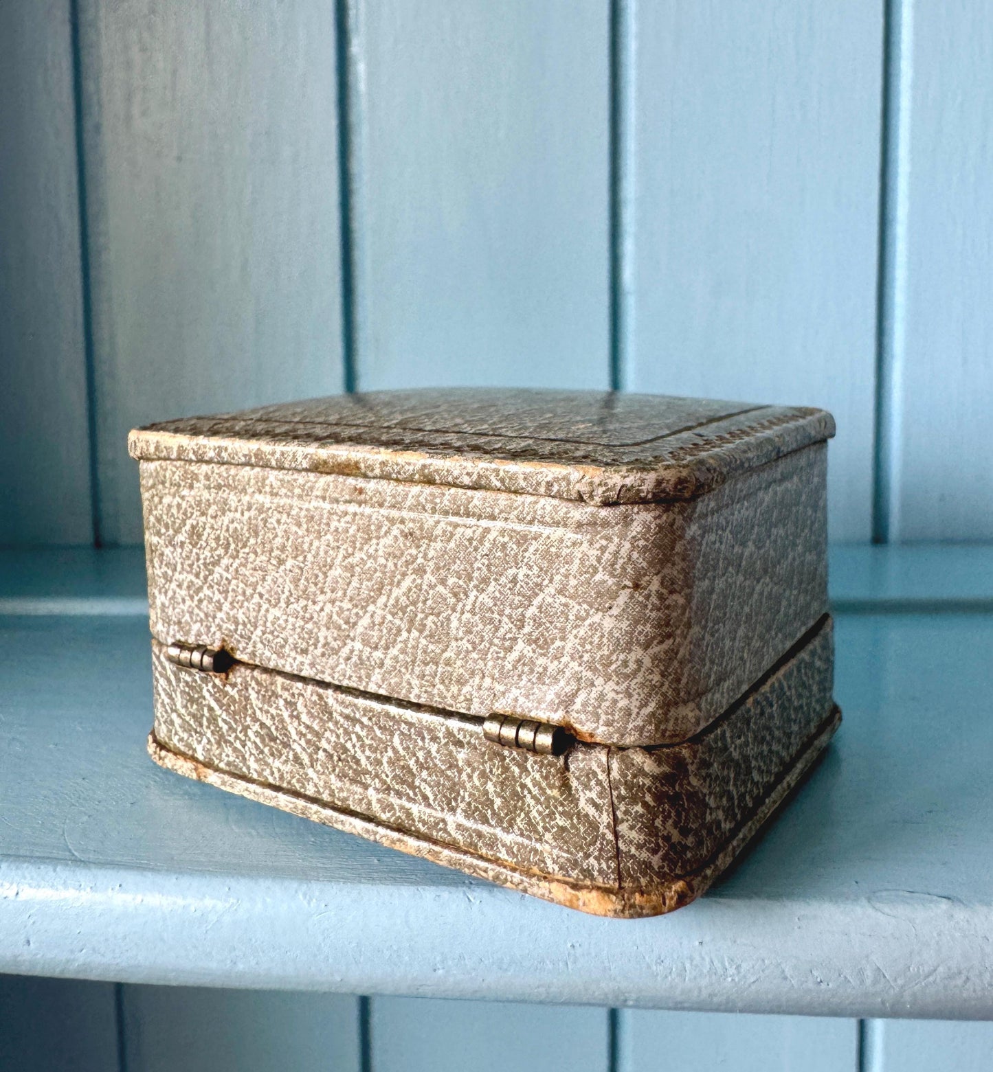 Petit Vintage French Jewelry Box