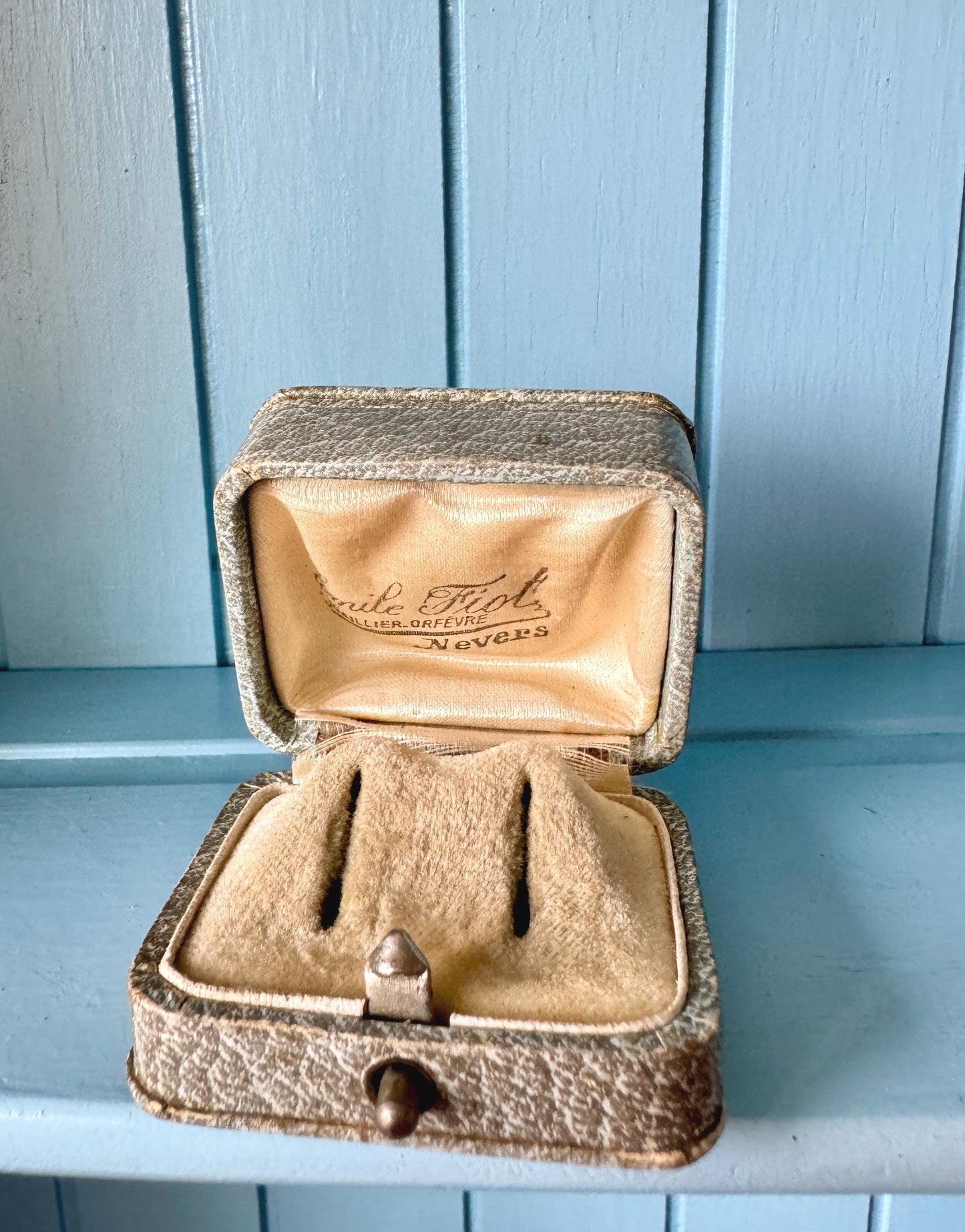 Petit Vintage French Jewelry Box
