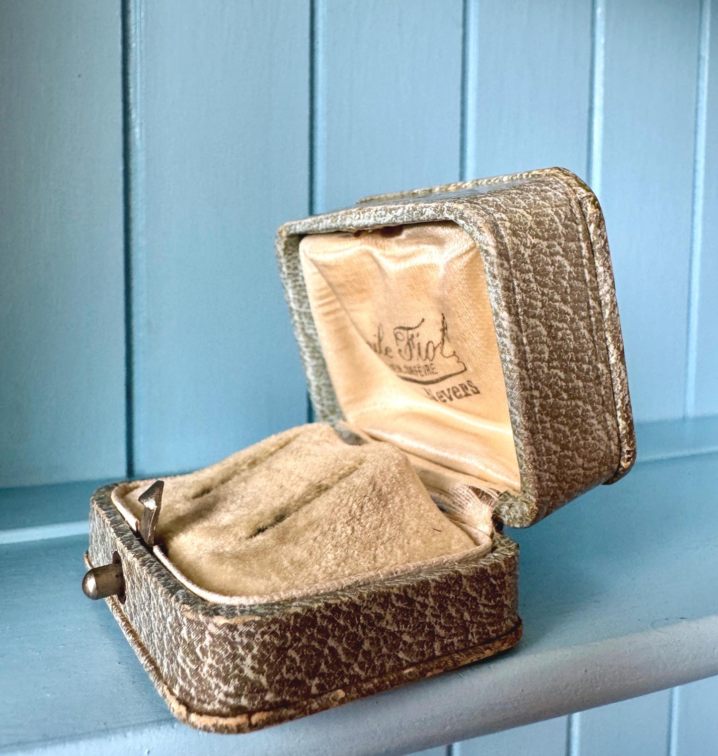 Petit Vintage French Jewelry Box