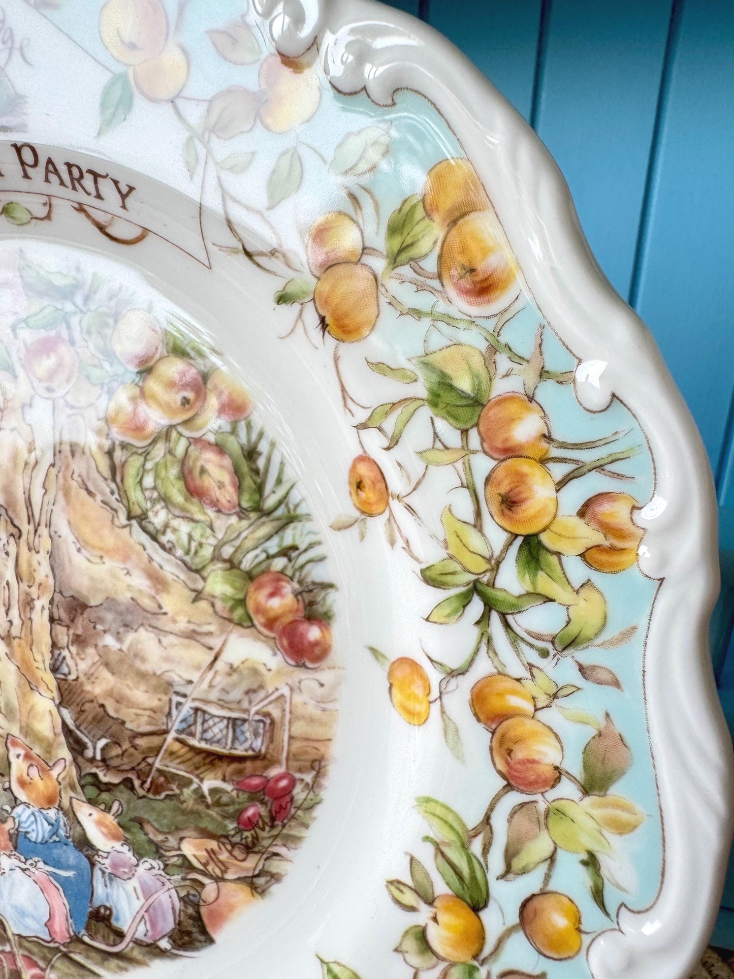 Vintage Royal Doulton "Brambly Hedge" The Search Party Plate