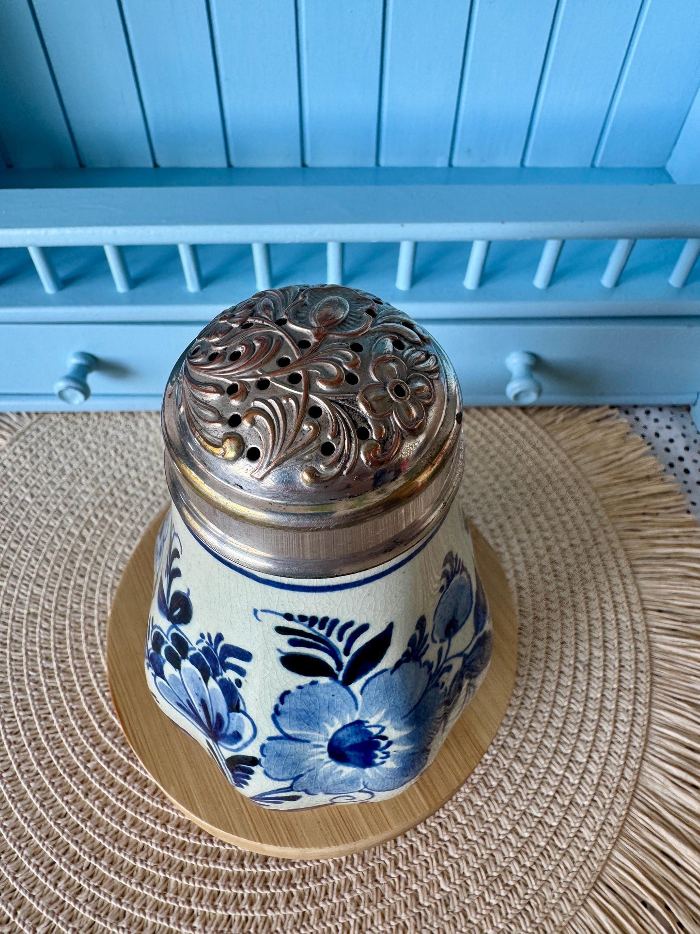 Vintage Mid Century Delft Blauw Sugar Shaker